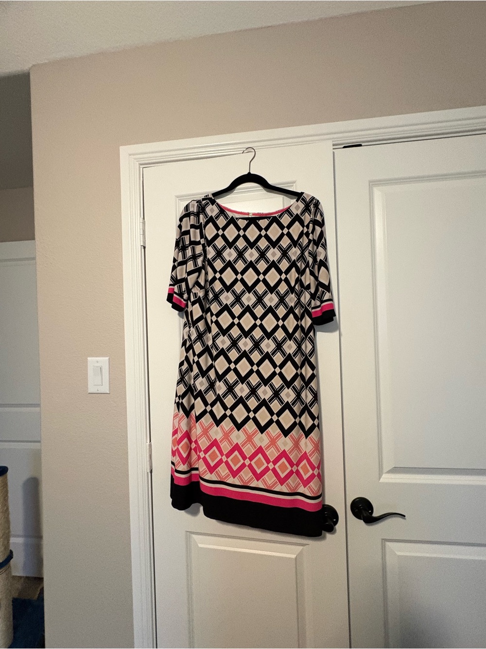 Eliza J Black, Cream & Pink Geometric Midi Dress